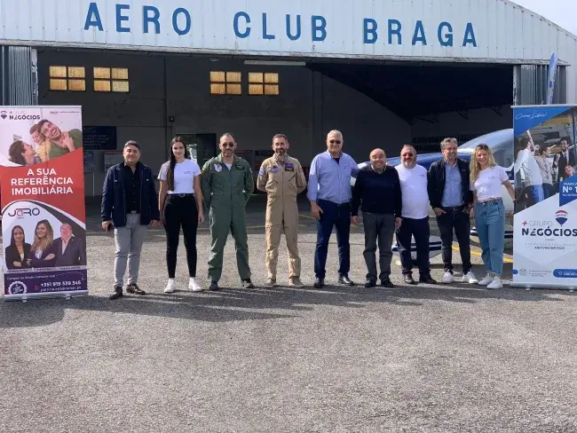 Aero Club de Braga e Remax Negócios unem-se para proporcionar experiência de batismo de voo a utentes da AADVDB