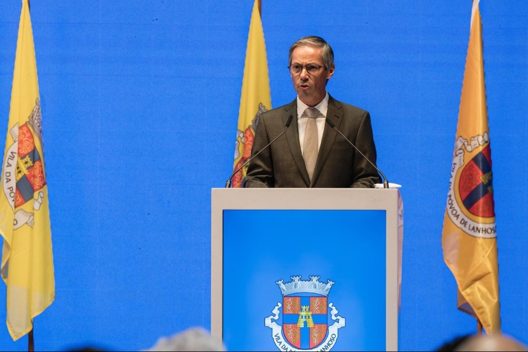 António Queirós Quer Formação para Novos Eleitos